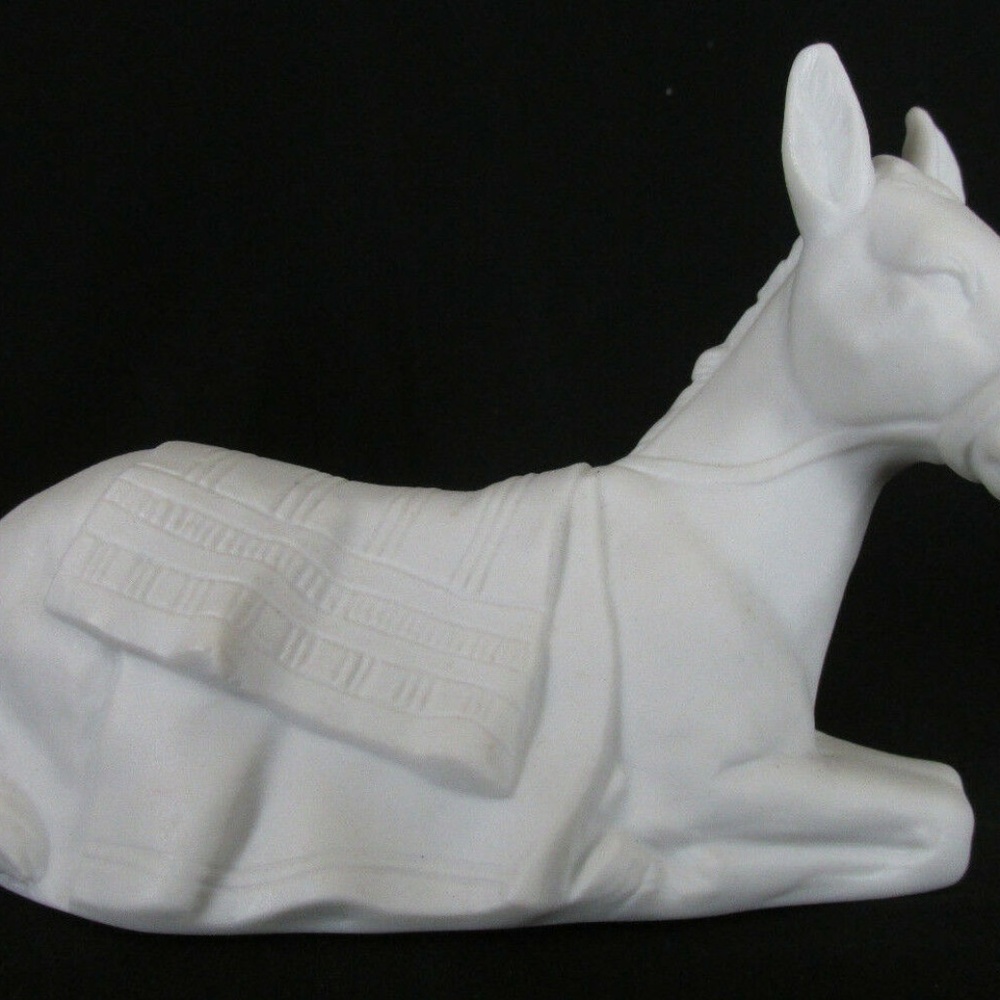 Avon Nativity The Donkey White Porcelain Figurine